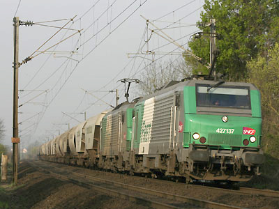 Les BB 27137 et 27097 en UM (13/04/2007)