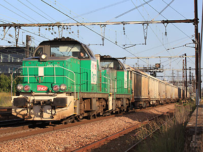 Les BB 60061 et 60029 en UM à Vert de Maisons (17/06/2012)