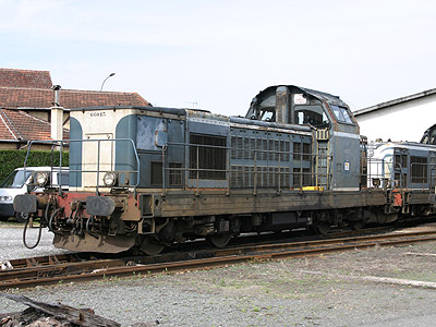 La BB 66013 à Morcenx (28/03/2005)