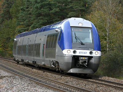 Le B 81561/62 dans les Sauvages (02/11/2005)