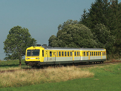 L'X 2725 préservée par le CFHA à Lugarde (22/08/2012)