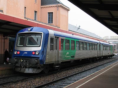 L'X 4760 Auvergne à Roanne (17/01/2004)