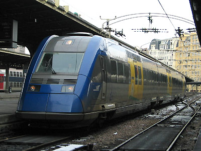 L'X 72724/73 Champagne-Ardennes à Paris Est (27/01/2004)
