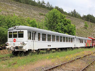 L'XR 8564-X4554 ex-"French Rail Cruise" au TPCF à Axat (23/05/2015)