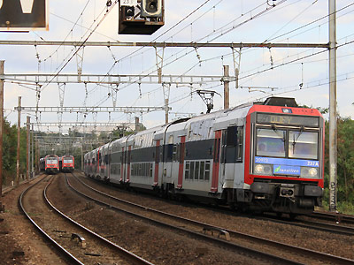 La Z 20973/74 croise deux Z2N de première génération (19/09/2011)