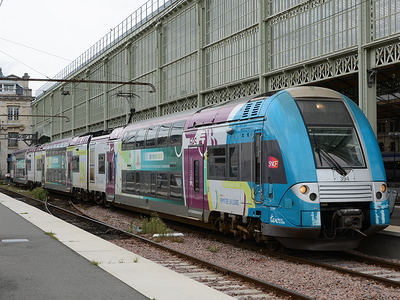 La rame 394 "Rayon vert" dotée de panneaux photovoltaïques (31/07/2017)