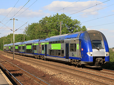 La rame 502 Picardie aux Noues (30/07/2011)