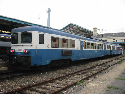 La Z 7124, prototype rénové, à Lyon Perrache (31/08/2002)