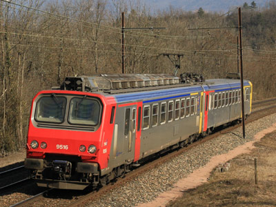 La Z 9516 Rhône Alpes mais en livrée Bourgogne à Belmont-Luthézieu (18/02/2012)